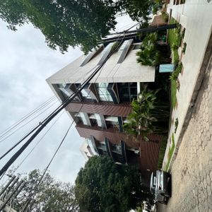 [sky Plaza | Sirari] Alquiler Amplio Monoambiente Amoblado Con Balcon