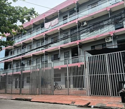 Edificio De Departamentos En Venta - Canal Isuto