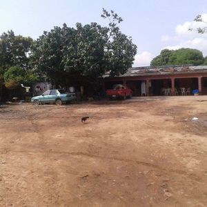 En Venta Casa Precio Terreno De 1.306 Mt2. Zona Céntrica