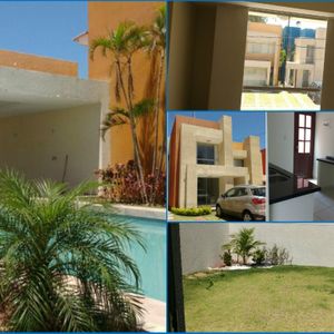 Hermosa Casa De Dos Plantas En Condominio!!