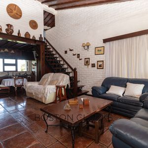 Casa En Venta En Punta Negra - 5 Dormitorios