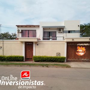 Bella Y Amplia Casa En Venta Zona Sur