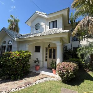 Casa En Venta - Las Palmas
