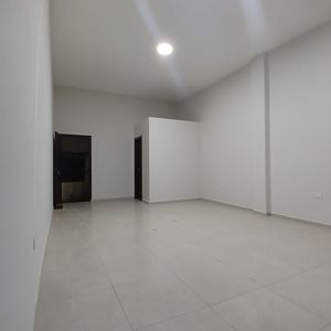 En Alquiler Local Comercial Independiente Zona Oeste Av. Radial 19 