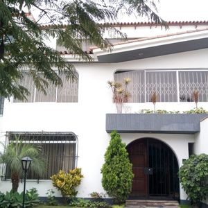 Casa En Venta 2 Pisos + Dúplex 320 M2 San Borja Sur V Etapa - San Borja