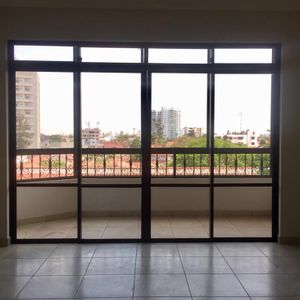 Departamento Av. Los Cusis (entre Beni Y Alemana)