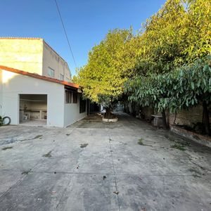 Casa En Venta En Warnes A Media Cuadra De La Plaza Principal