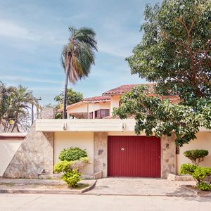 En Polanco Se Vende Amplia Casa En Esquina 