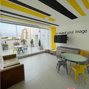 Departamento De 2 Dormítorios En Venta Av La Salle 2do Y 3ro