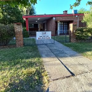 Dueño Vende Hermosa Casa En Santa Bernardina , Durazno 