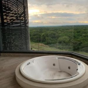 Dpto. En Alquiler De Lujo En Venta - Cond.la Riviera Equipetrol 