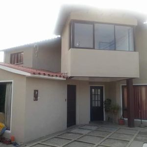 En Venta Por Amancayas Hermosa Casa De 2 Pisos
