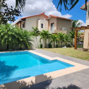 Casa En Alquiler - Sc La Colinas (urubo)