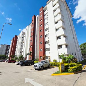 Amplio Departamento De 3 Dormitorios En Venta