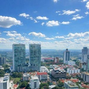 Oficina En Alquiler / Green Tower