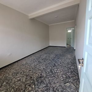 Acogedora Casa De 2 Dormitorios En Alquiler Av. Piraí 2do Y 3er Anillo