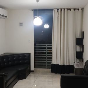 Departamento De 1 Dormitorio Con Balcon En Alquiler
