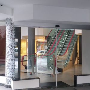 Venta Apartamento La Blanqueada/la Comercial  3 Dormitorios, Garaje.precioso!se Vende Con Renta