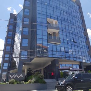 Lujoso Departamento Edificio Torre Fergal