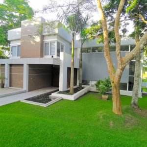 Lujosa Casa En Urubó Country