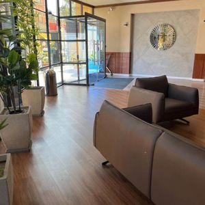 Departamento Con Terraza Orivada En Alquiler, Cota Cota