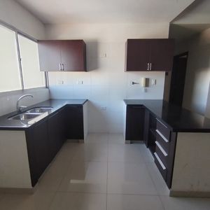 Bonito Y Amplio Departamento De 2 Dormitorio  Condominio Torres Ingavi