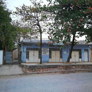 Local Comercial En Av. Naval