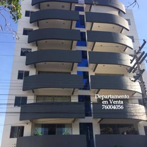 Propietaria Vende Amplio Departamente En La Mejor Zona De Santa Cruz.