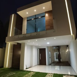 Casa Amplia A Estrenar 