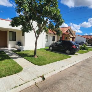 Hermosa Casa En Zona Norte