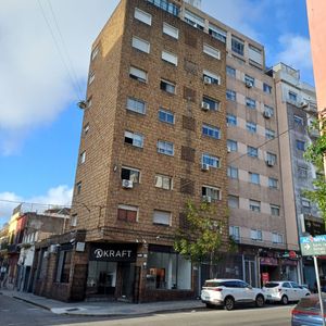 Dueño Vende Paysandú Y Germán Barbato.
