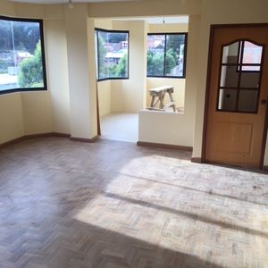 Departamento 3 Dormitorios En Tercer Piso, Sol Todo El Año