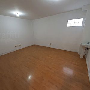 Consultorio Amoblado En Alquiler - Av. Arce.