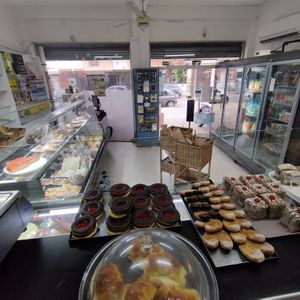Vendo Llave Comercial Funcionando Panadería, Rotiseria, Confitería Sandwicheria