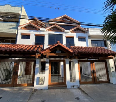 Casa En Venta Para Vivienda Y Negocio