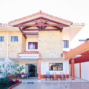 Casa En Venta En Zona Sur, Urb. Palmitas