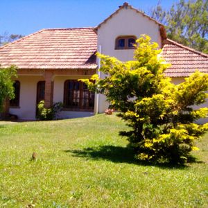 Isla Negra   --contacto 098 987804