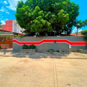 Hermosa Casa Con Piscina En Venta 