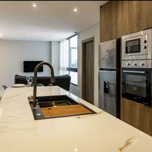 Vive El Lujo Que Mereces En Equipetrol Departamento En Venta 