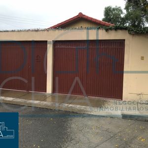 Hermosa Casa En Zona Residencial