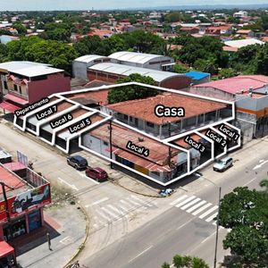 Casa Con 7 Locales En Venta Doble Vía La Guardia