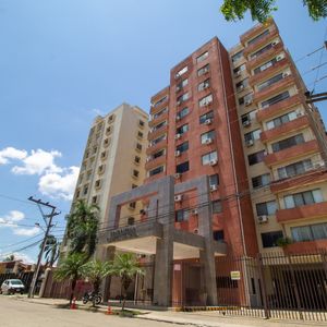 Amplio Depto Zona Beni Y Mangales