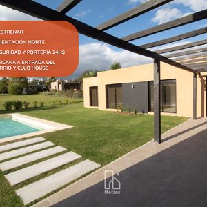 Venta Casa En La Tahona - 3 Dorm+servicio -jardín - Seguridad 24hs - 2 Cocheras