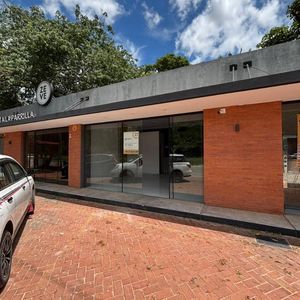 Local En Alquiler Zona Norte