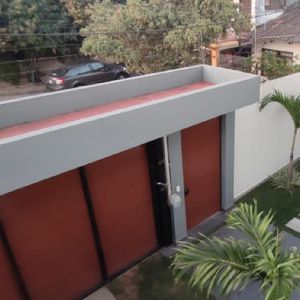 Hermosa Casa De Lujo  De 3 Pisos Super Equipada Y Amoblada