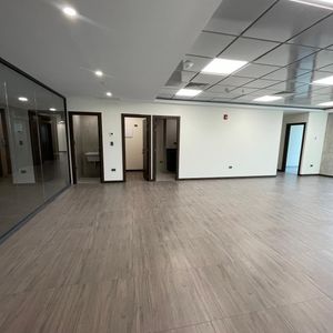 Oficinas En Alquiler En Green Tower Santa Cruz