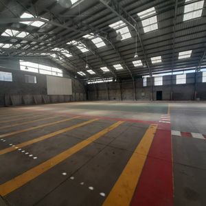 Galpón En Alquiler  Zona De Cota Cota.