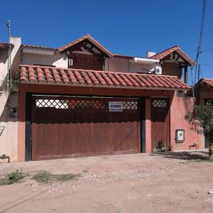 Casa De 2 Plantas En Venta 