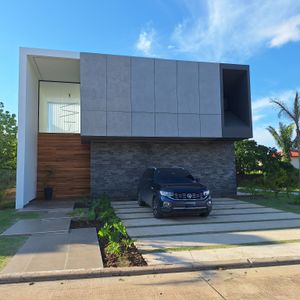 Casa De Lujo A Estrenar En Venta – Condominio Urubó Mirage