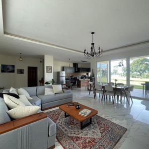 Casa En Venta En El Urubo Cond. Bella Flor